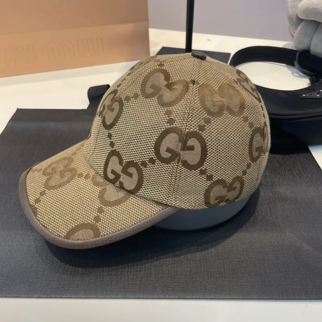P140 Gucci classic double G large LOGO flower ✌️original baseball cap, 1:1 mold opening and customization at the counter, the highest version, original canvas fabric + first-layer cowhide, light and breathable! Photographed in real life, suitable for men and women in all seasons, the patch is adjustable