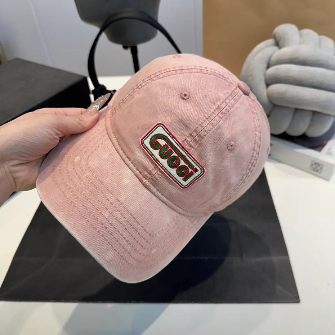 P60 Gucci new original baseball cap, exquisite and pure, stylish and stylish, cool and fashionable, great quality
