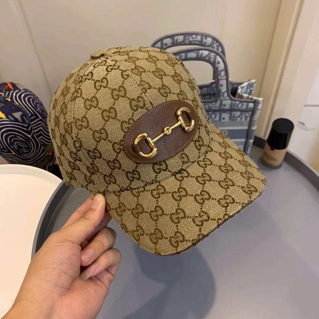 P130 GUCCI Gucci's new presbyopic lock buckle leather-rimmed baseball cap. Classic and fashionable presbyopic, attractive 👀 shape, large brim fisherman's face, sunshade is also a good choice! Head circumference:58cm