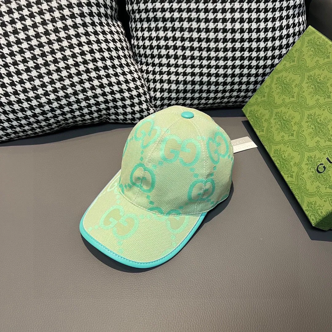 🉐️90, Gucci Gucci’s new original baseball cap, candy-colored large double G, customized at the counter with 1:1 mold opening, original canvas fabric + first-layer cowhide, light and breathable! The basic head circumference is 56cm, and the patch is adjustable.