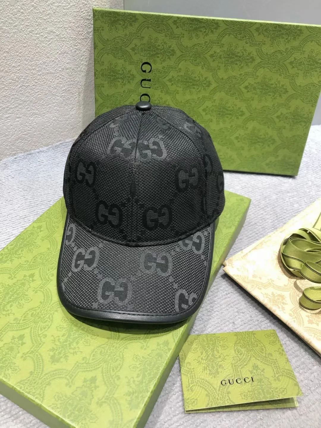 Special price P60💛 Comes with dust bag [GUCCI Gucci] 2022 new simple embroidered baseball cap, shipped from the counter at the same time, big-name models are super easy to match, hurry up and get it!