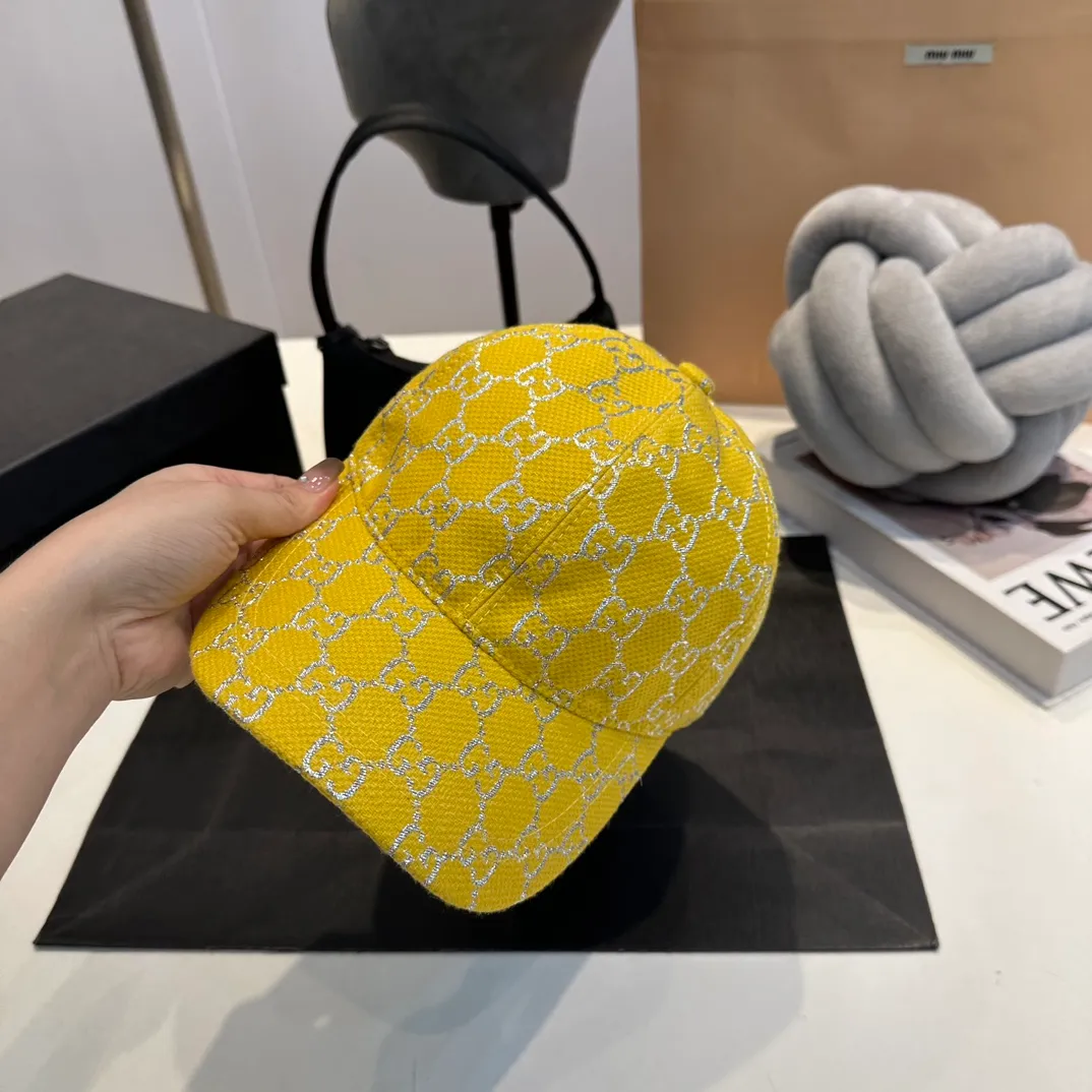 P70 Gucci baseball cap♥️GUCCI🧢New product from the official website, baseball cap, original quality, very popular 🔥🎩 The craftsmanship is very exquisite, high-end and classy! Low-key luxury, easy to carry! Running volume!