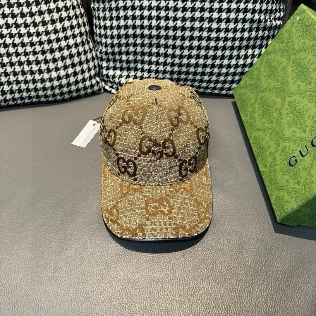 p90 New model shipped from official website. Gucci's latest original baseball cap, large double G, 1:1 mold customization at the counter, perfect alignment, original canvas fabric + first-layer cowhide, light and breathable! The basic head circumference is 56cm, and the patch is adjustable.