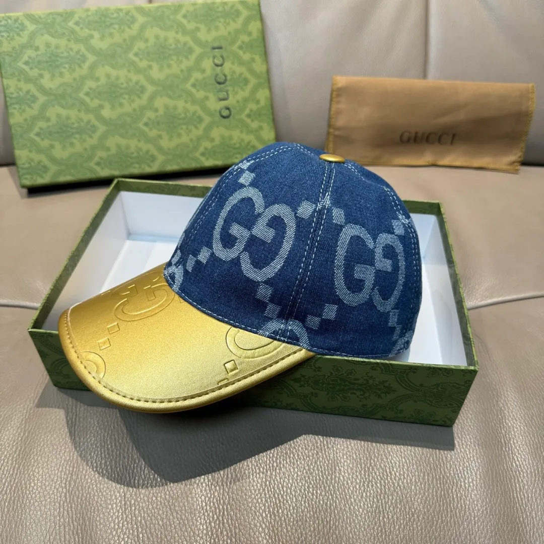 P90, Gucci (Gucci) new original baseball cap, large double G leather, best-selling model at the counter, 1:1 mold customization, original canvas fabric + first-layer cowhide, fashionable and handsome! The quality is great, the basic head circumference is 56cm, and the patch is adjustable.