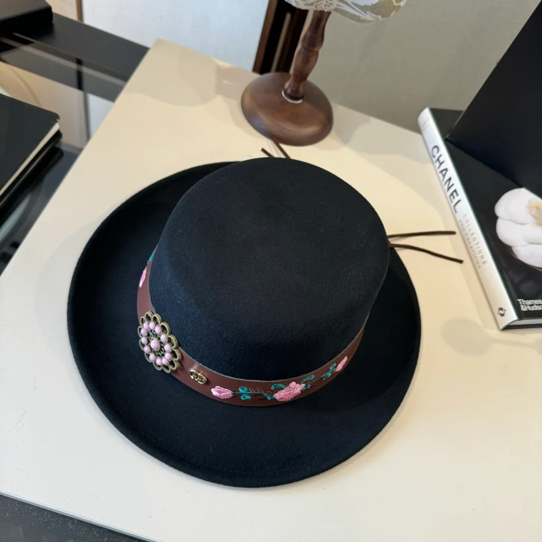 💰190¥ Gucci new wool top hat, flat top hat, 100% wool fabric 🦙%, head circumference 57cm