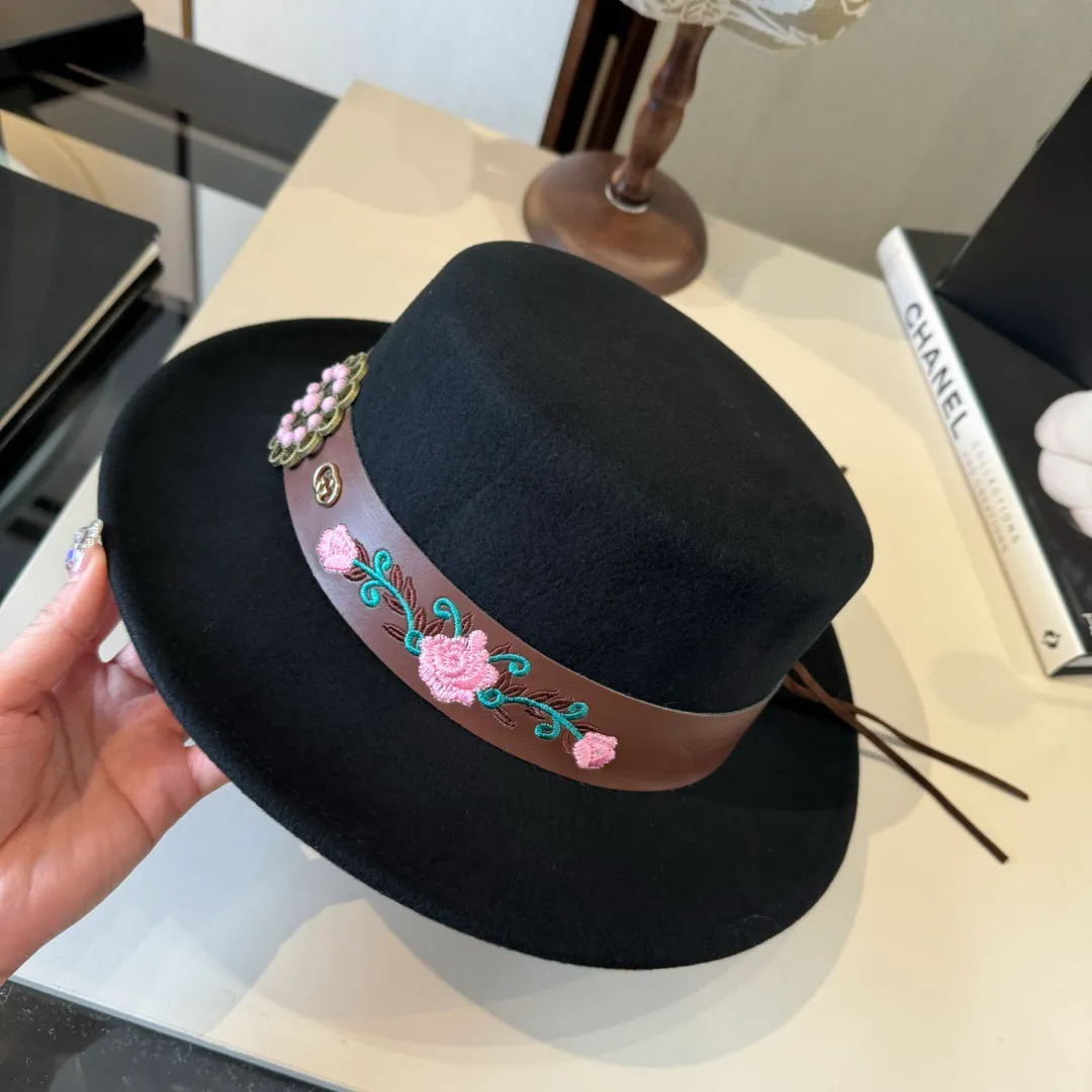 💰190¥ Gucci new wool top hat, flat top hat, 100% wool fabric 🦙%, head circumference 57cm