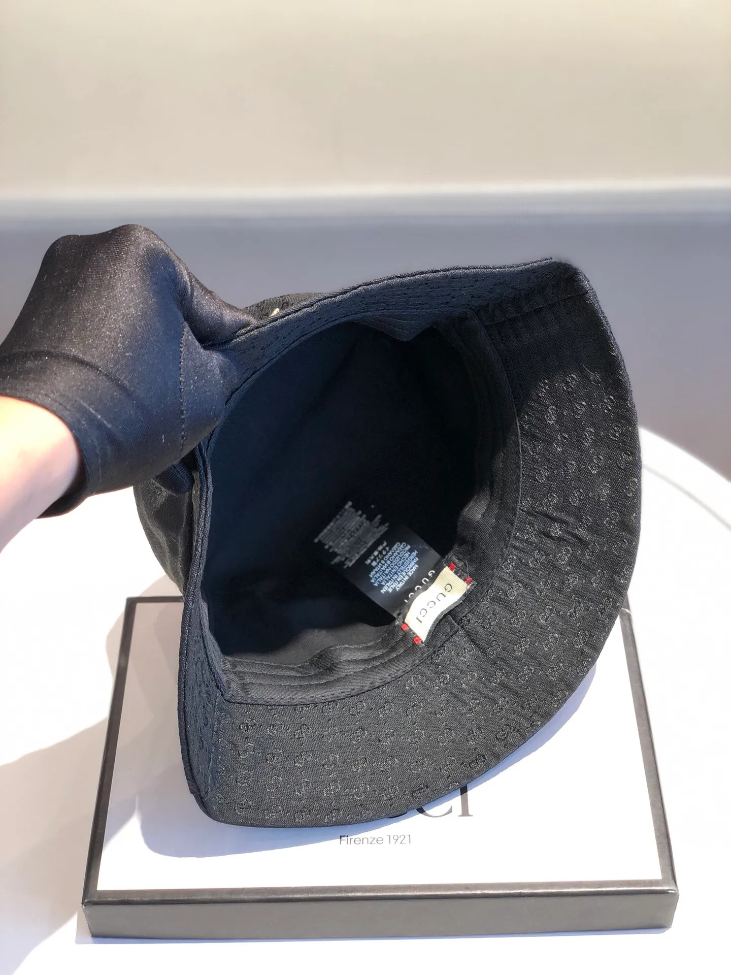 Special batch 🉐150💰 Gucci official website high edition shipment, new fisherman hat published 1:1, very classic classic, popular retro beauty, a must-have for going out in summer, very flattering