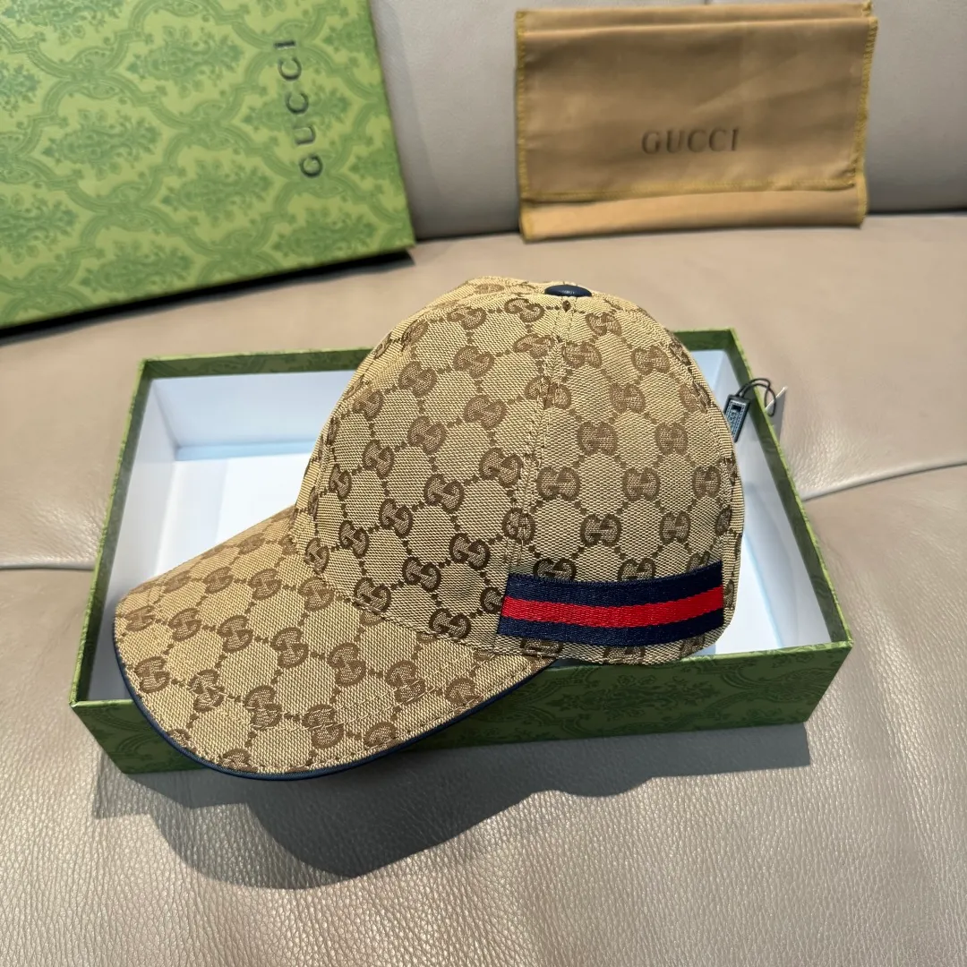 p90 ten thousand year old classic new color is shipped!   , Gucci (Gucci) classic original baseball cap 😍😍 1:1 mold opening and customization at the counter, the highest version, original canvas fabric + first layer of cowhide, light and breathable! Photographed in real life, suitable for men and women in all seasons, basic head circumference 56cm, adjustable patches.