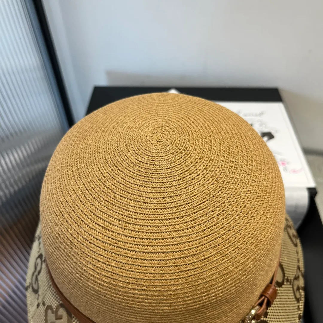 💰150¥ Gucci Gucci leather straw hat, thin straw hat, easy to carry, high-end customization, head circumference 57cm, khaki two colors