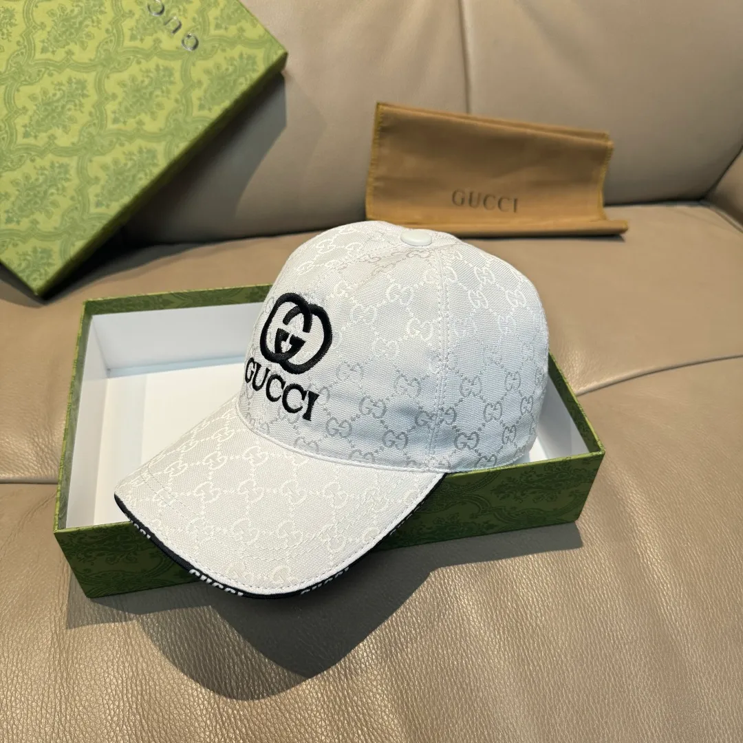 P90, Gucci (Gucci) new original baseball cap, GUCCI embroidery, 1:1 mold customization, heavy embroidery, details comparable to counters, original canvas fabric + first-layer cowhide, excellent quality! The first choice for handsome men and beautiful women, fashionable and versatile. The basic head circumference is 56cm, and the patch is adjustable.