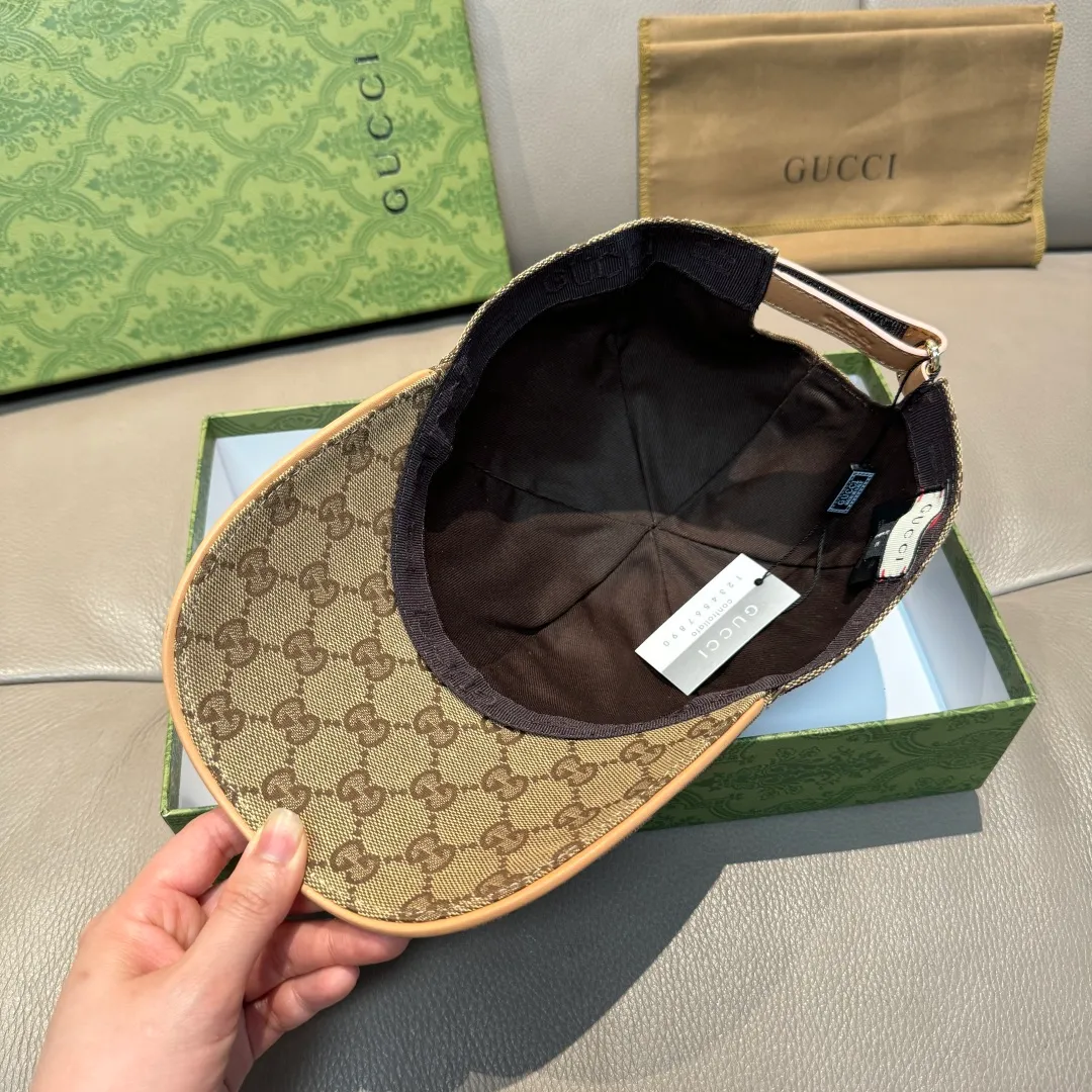 p90 ten thousand year old classic new color is shipped!   , Gucci (Gucci) classic original baseball cap 😍😍 1:1 mold opening and customization at the counter, the highest version, original canvas fabric + first layer of cowhide, light and breathable! Photographed in real life, suitable for men and women in all seasons, basic head circumference 56cm, adjustable patches.