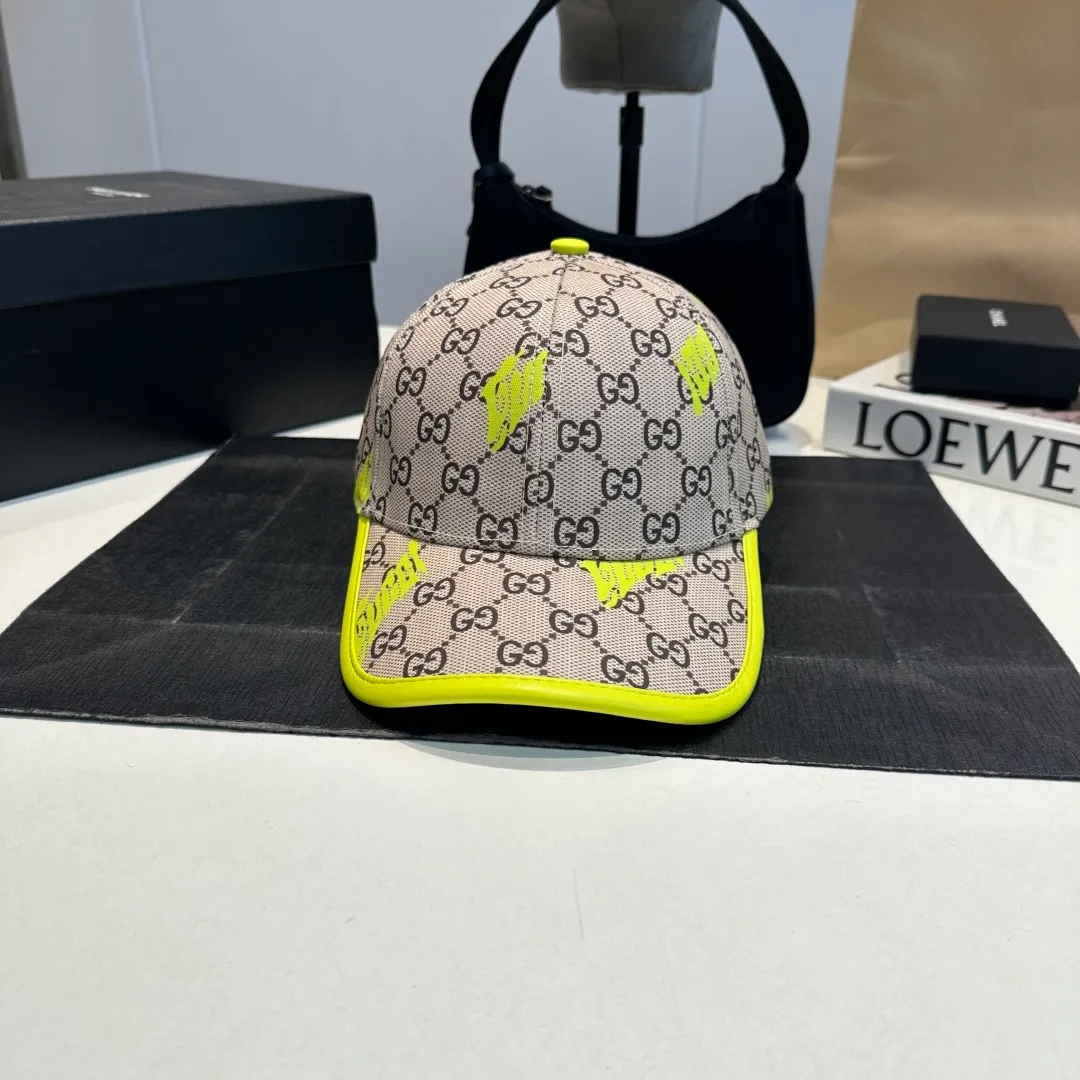 P56 GUCCI Gucci Baseball Cap 🧢Official website new product Gucci Baseball Cap 🧢 is coming soon. The craftsmanship is very exquisite, high-end and classy! Low-key luxury, easy to carry! Running volume!