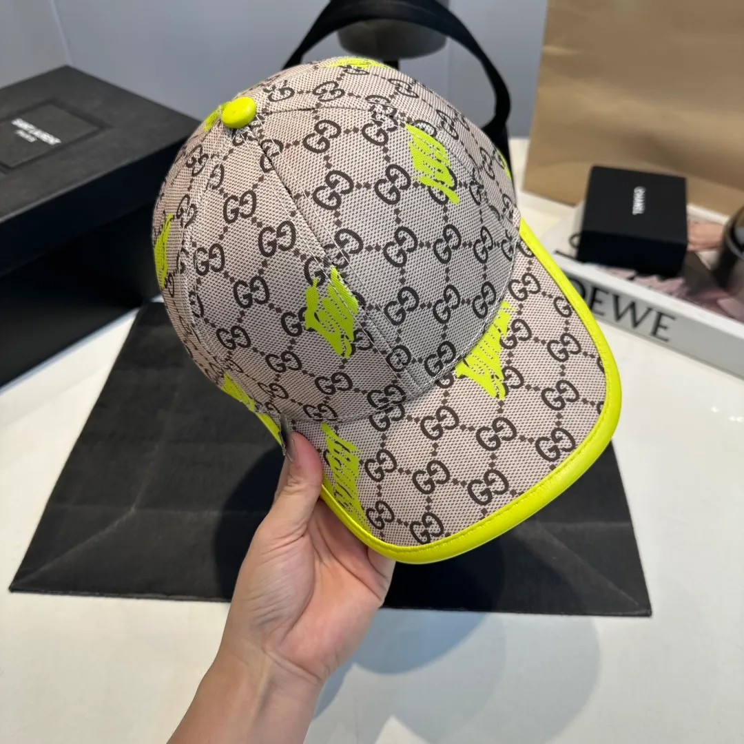 P56 GUCCI Gucci Baseball Cap 🧢Official website new product Gucci Baseball Cap 🧢 is coming soon. The craftsmanship is very exquisite, high-end and classy! Low-key luxury, easy to carry! Running volume!