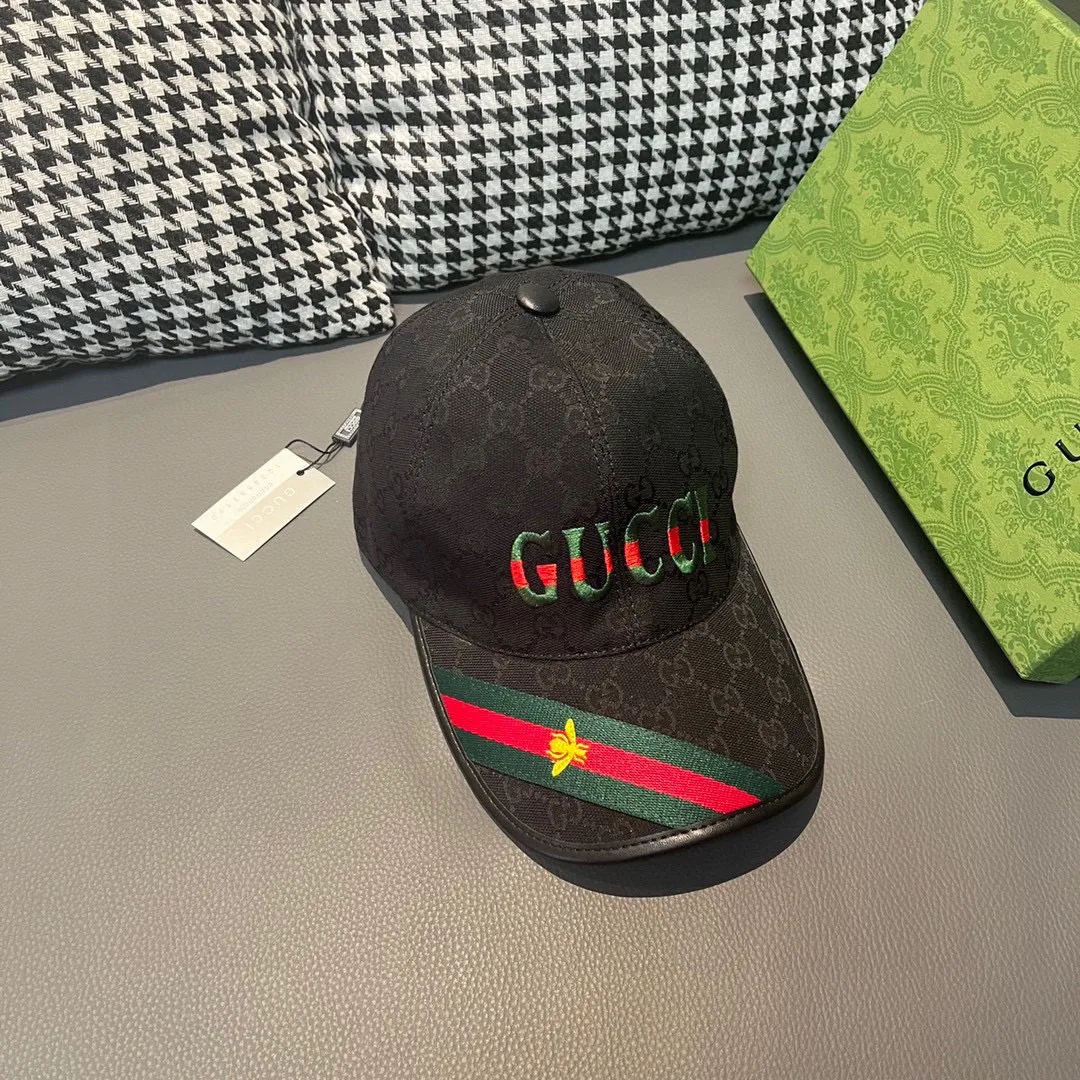 🉐️90, Gucci (Gucci) new original baseball cap, 1:1 mold customization, heavy embroidery, details comparable to counters, original canvas fabric + first-layer cowhide, excellent quality! The first choice for handsome men and beautiful women, fashionable and versatile. The basic head circumference is 56cm, and the patch is adjustable.
