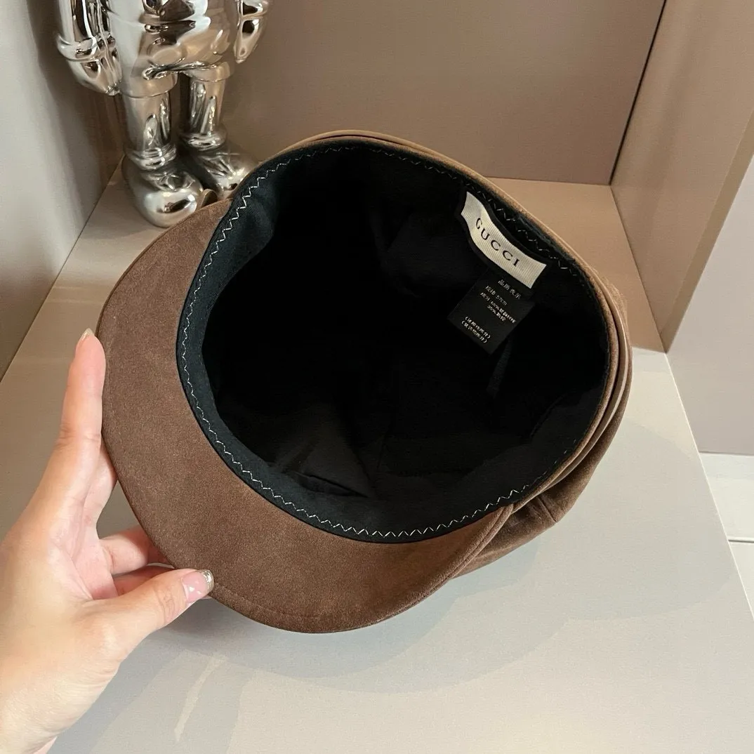 💰100¥ Gucci new peaked military cap, head circumference 57cm