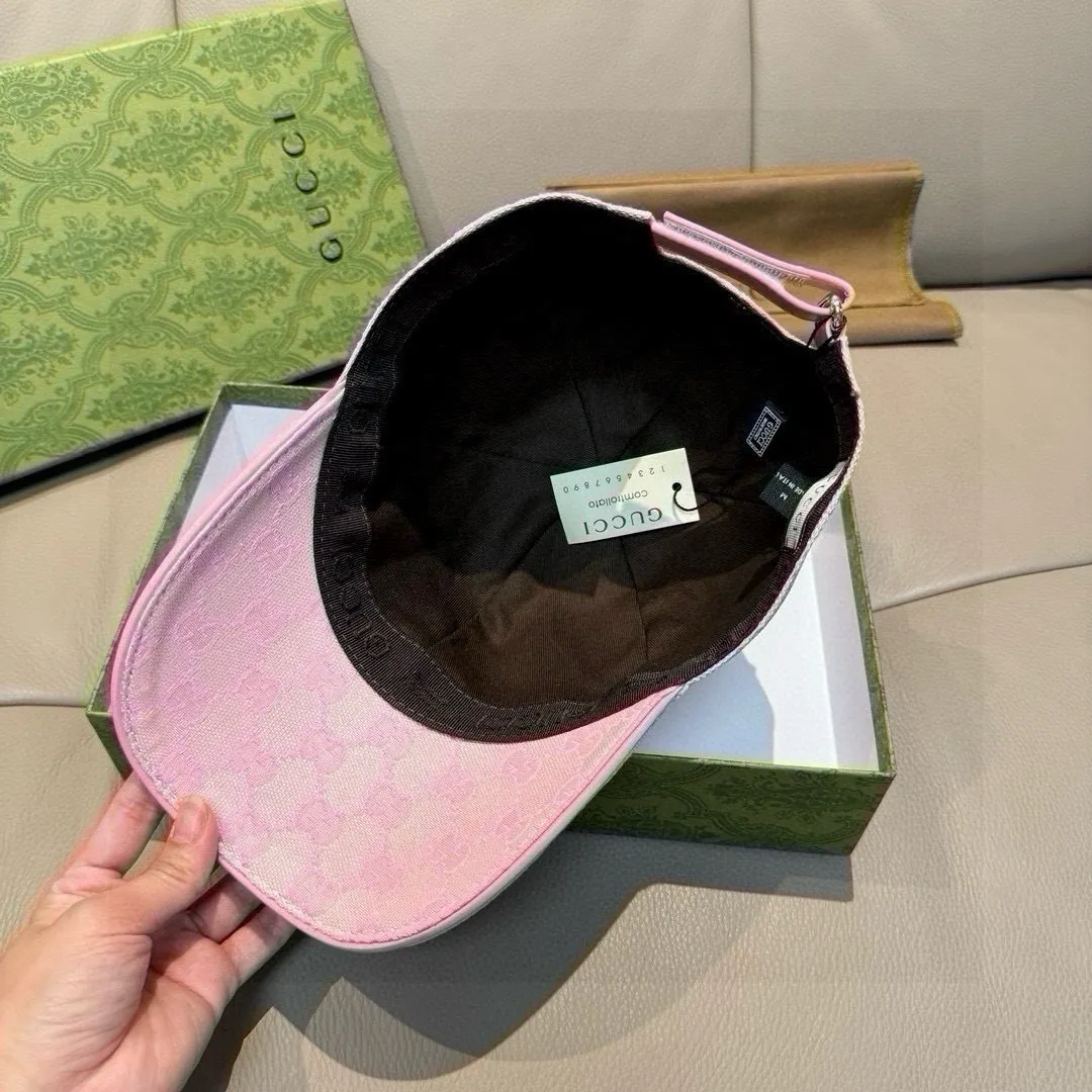 p900000 classic model! Apricot color, black, available in S and L sizes, Gucci (Gucci) classic original baseball cap 😍😍Customized with 1:1 mold opening at the counter, the highest version, original canvas fabric + first-layer cowhide, light and breathable! Photographed in real life, suitable for men and women in all seasons, basic head circumference 56cm, adjustable patches.