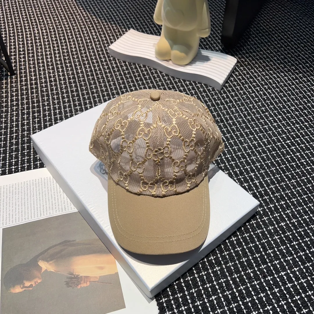 Special batch of 76 💰 Gina’s same style Gucci lace peaked cap. Let’s take a look at the simple details/lace➕embroidery, fine knitting with double G embroidered logo, full of exquisite details. There is not much to say about the hat. The shape and workmanship of the hat are the easiest to compare, especially this heavy-duty style with dual crafts#