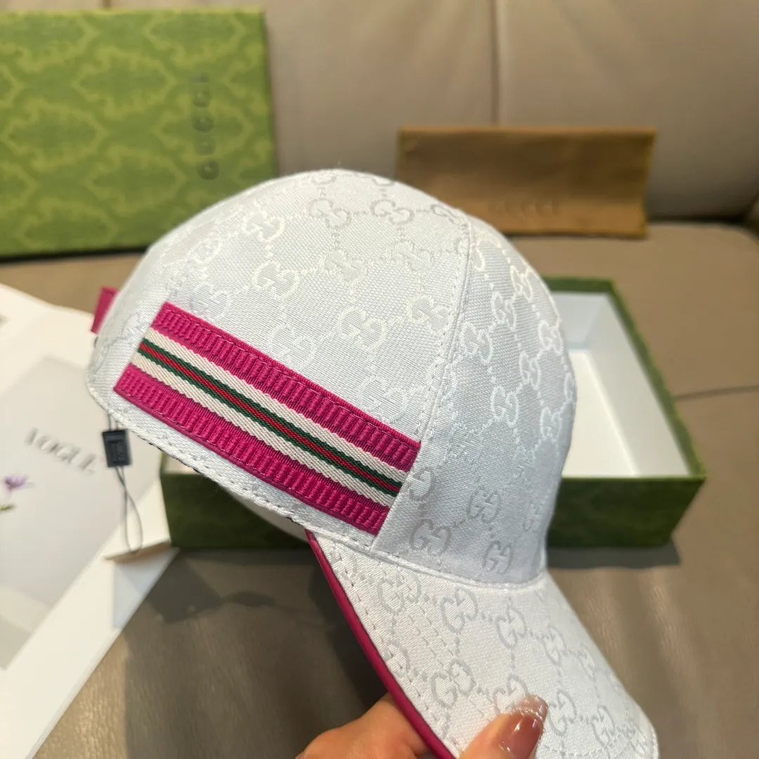 p90, Gucci (Gucci) new original baseball cap counter 1:1 mold customization! Original canvas fabric + first-layer cowhide, light and breathable! Actual photo, suitable for men and women, basic head circumference 56cm, adjustable patch.