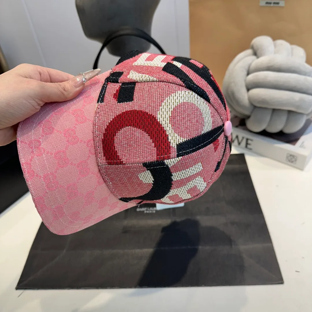 P60 Gucci Baseball Cap GUCCI official website new product, 2025 baseball cap, original quality is very popular 🔥🎩 The craftsmanship is very exquisite, high-end and classy! Low-key luxury, easy to carry! Running volume!