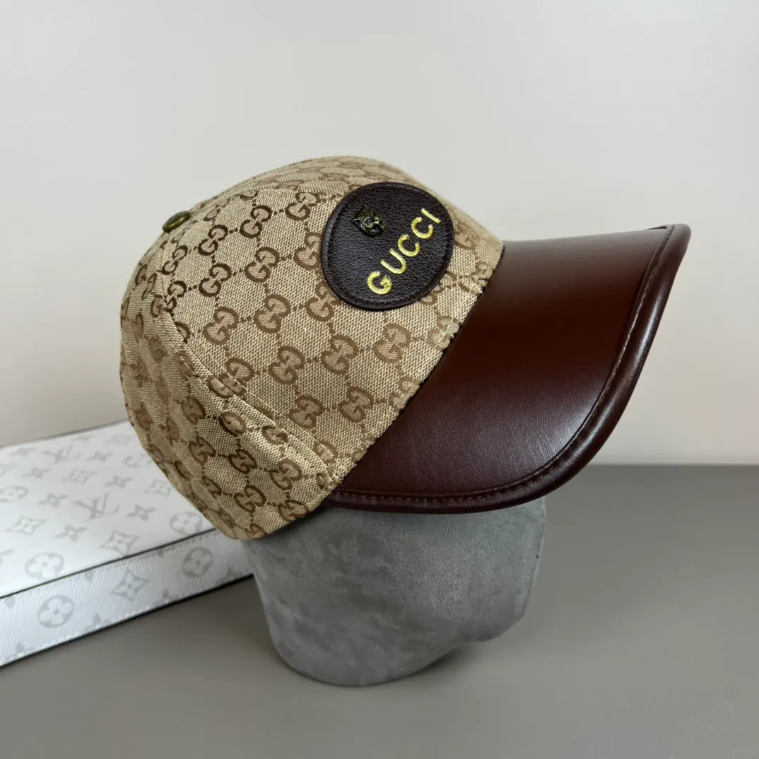P56💰Gucci Baseball Cap♥️GUCCI🧢Official website new product, baseball cap, original quality, hot arrival 🔥🎩 The craftsmanship is very exquisite, high-end and classy! Low-key luxury, easy to carry! Running volume!
