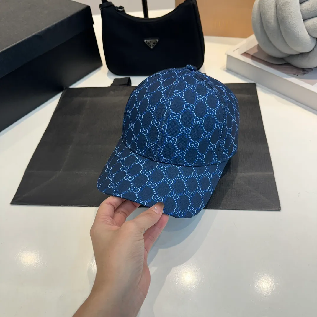 P54 Gucci (Gucci) classic original baseball cap, the highest version, light and breathable! Photographed in real life, suitable for men and women in all seasons, basic head circumference 58cm, adjustable patches. hat