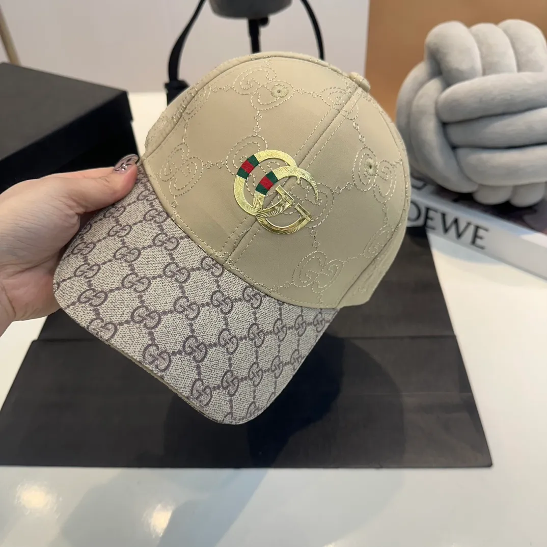 P60 Gucci Baseball Cap♥️GUCCI🧢New product from the official website, baseball cap, original quality, very popular 🔥🎩 The craftsmanship is very exquisite, high-end and classy! Low-key luxury, easy to carry! Running volume