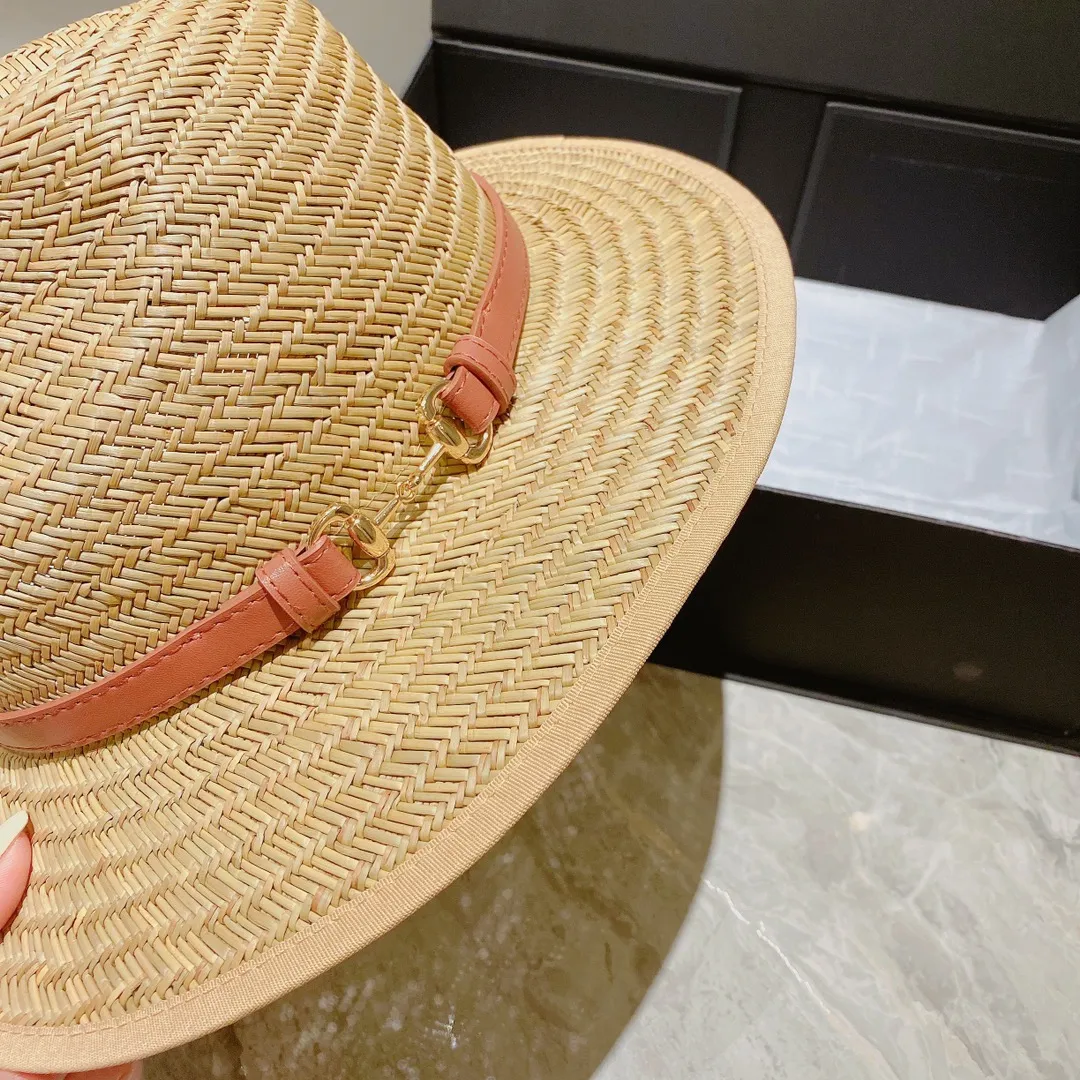 Equipped with a dust bag, the running volume is ¥130. Gucci 2021 new summer hat, British style concave and convex hat, sun visor, head circumference 57cm, official model