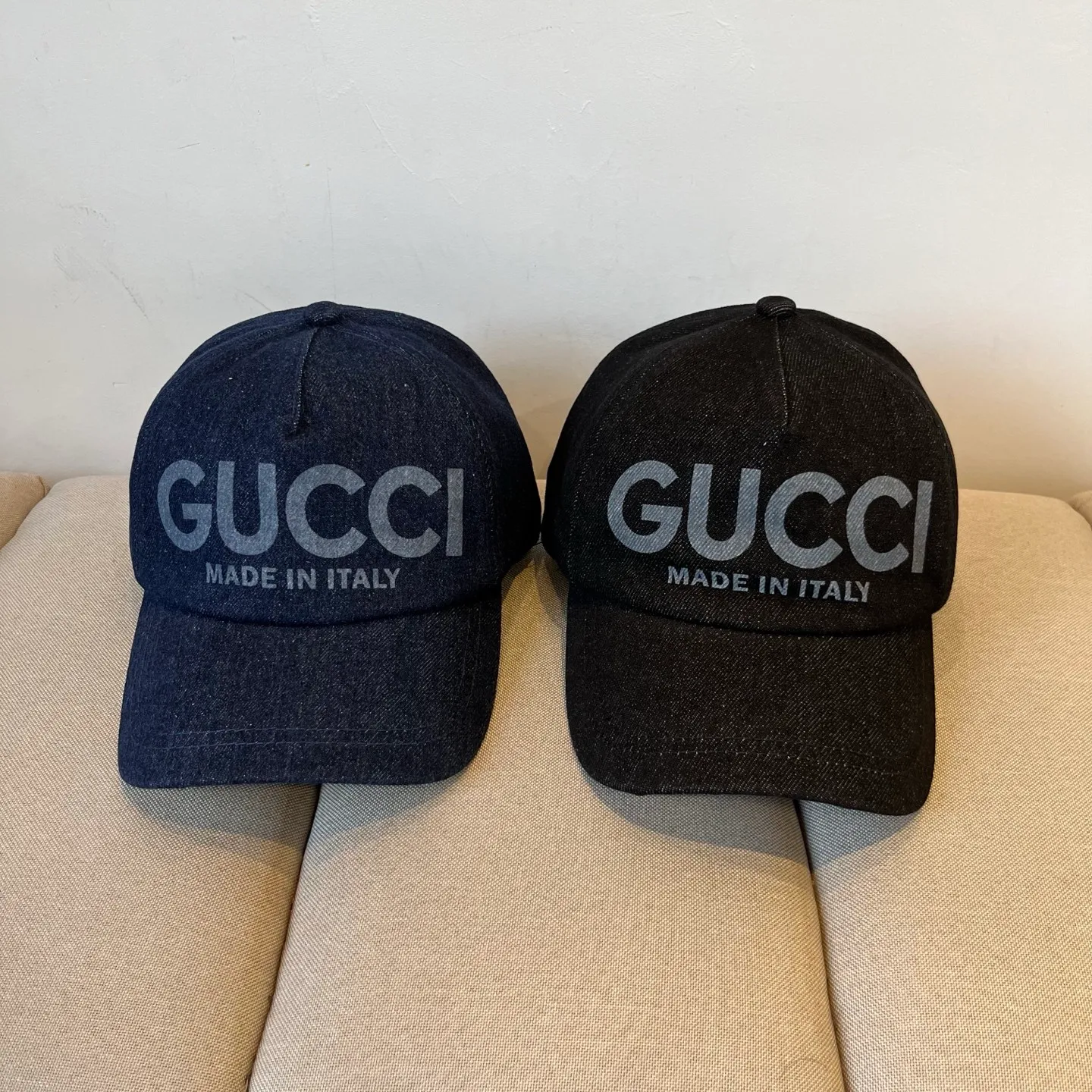 P60 Gucci Baseball Cap♥️GUCCI🧢New product from the official website, baseball cap, original quality, very popular 🔥🎩 The craftsmanship is very exquisite, high-end and classy! Low-key luxury, easy to carry! Running volume!
