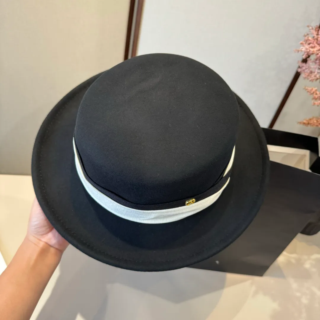 💰190¥ Gucci new wool top hat, flat top hat, 100% wool fabric 🦙%, head circumference 57cm