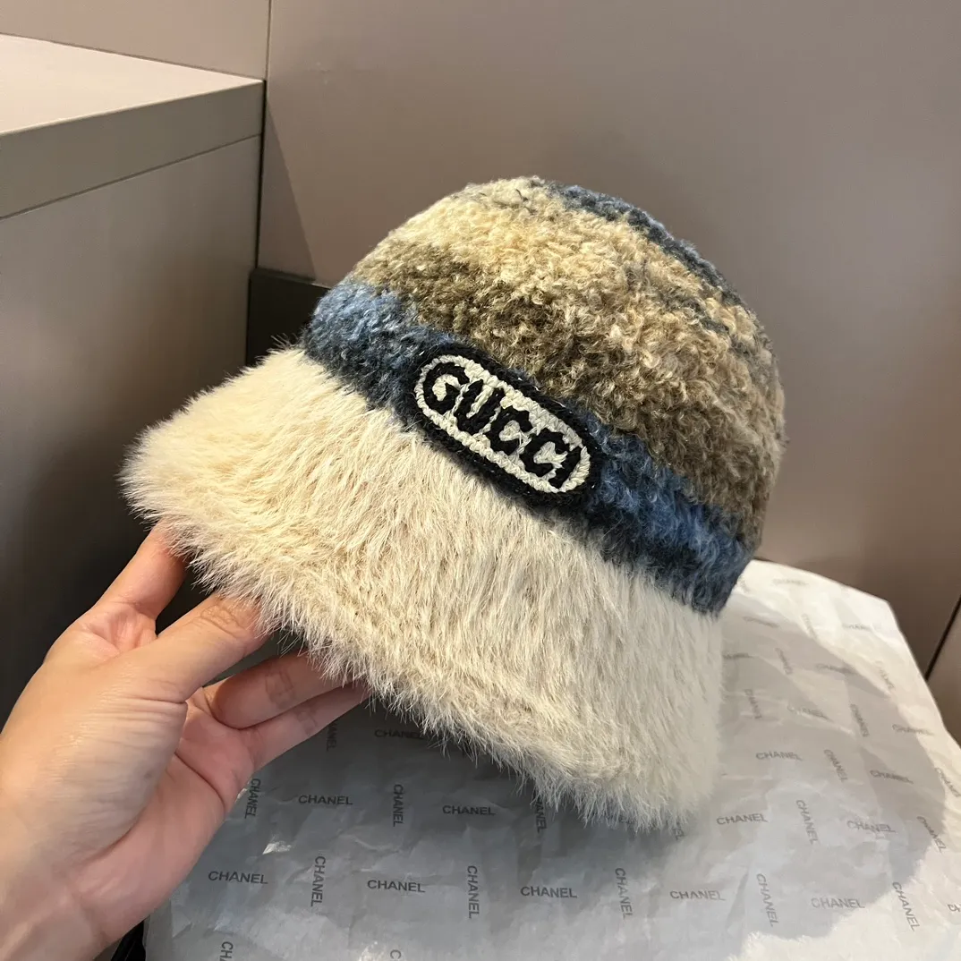 💰100¥ Gucci new sherpa bucket hat, gradient color, head circumference 57cm
