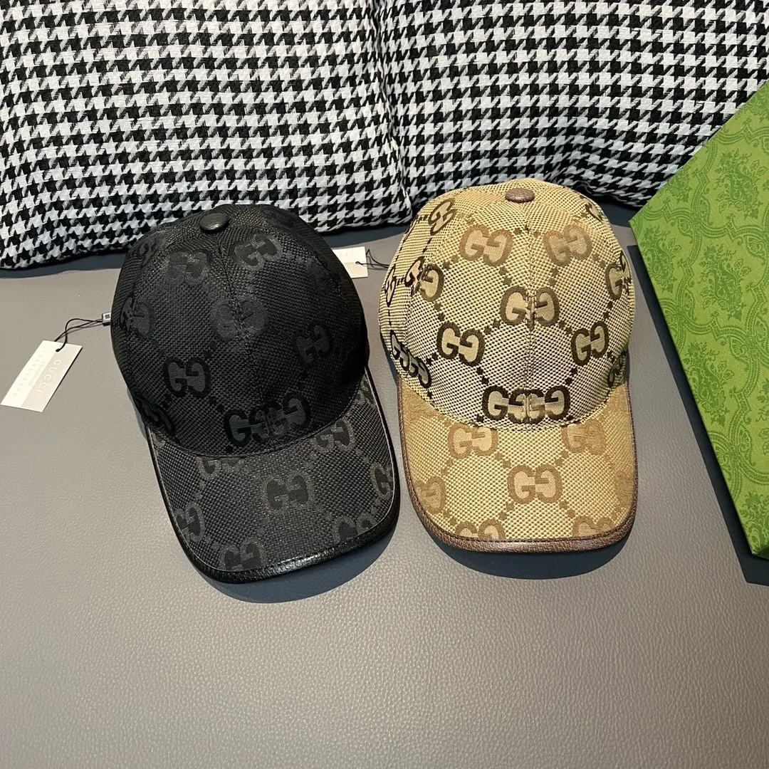 🉐90, Gucci Gucci's new original baseball cap, large double G, 1:1 mold customization at the counter, perfect pattern, original canvas fabric + first-layer cowhide, light and breathable! The basic head circumference is 56cm, and the patch is adjustable.