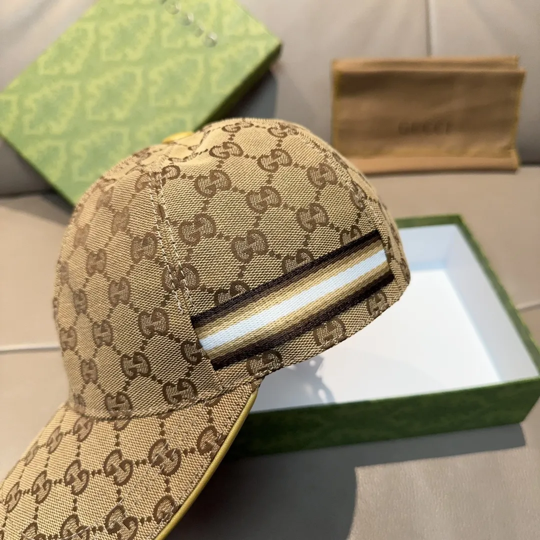p90 ten thousand year old classic new color is shipped!   , Gucci (Gucci) classic original baseball cap 😍😍 1:1 mold opening and customization at the counter, the highest version, original canvas fabric + first layer of cowhide, light and breathable! Photographed in real life, suitable for men and women in all seasons, basic head circumference 56cm, adjustable patches.