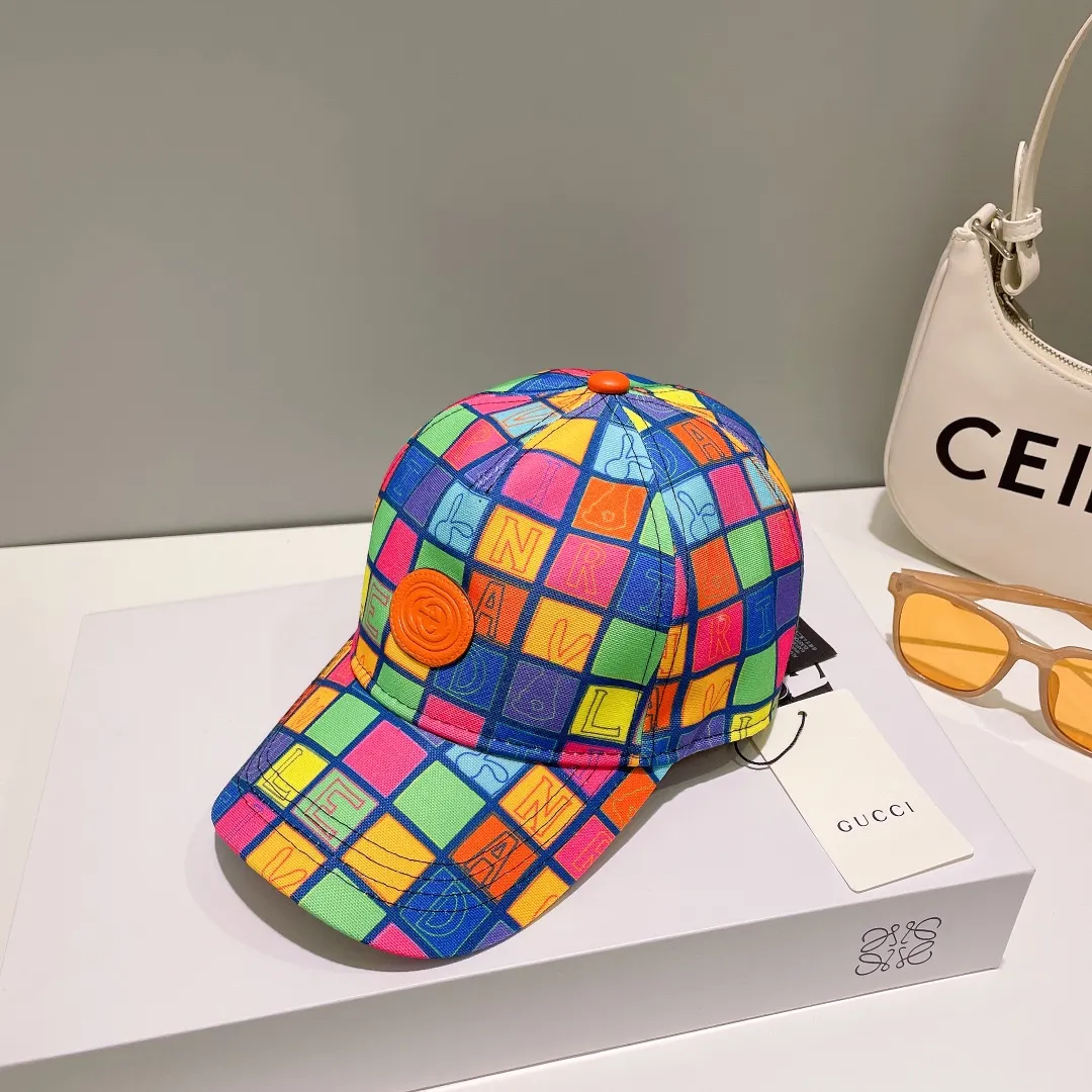 P60💰GUCCI Baseball Cap, new product from the official website, baseball cap, original quality, very popular 🔥🎩 The craftsmanship is very exquisite, high-end and classy! Low-key luxury, easy to carry! Running volume!