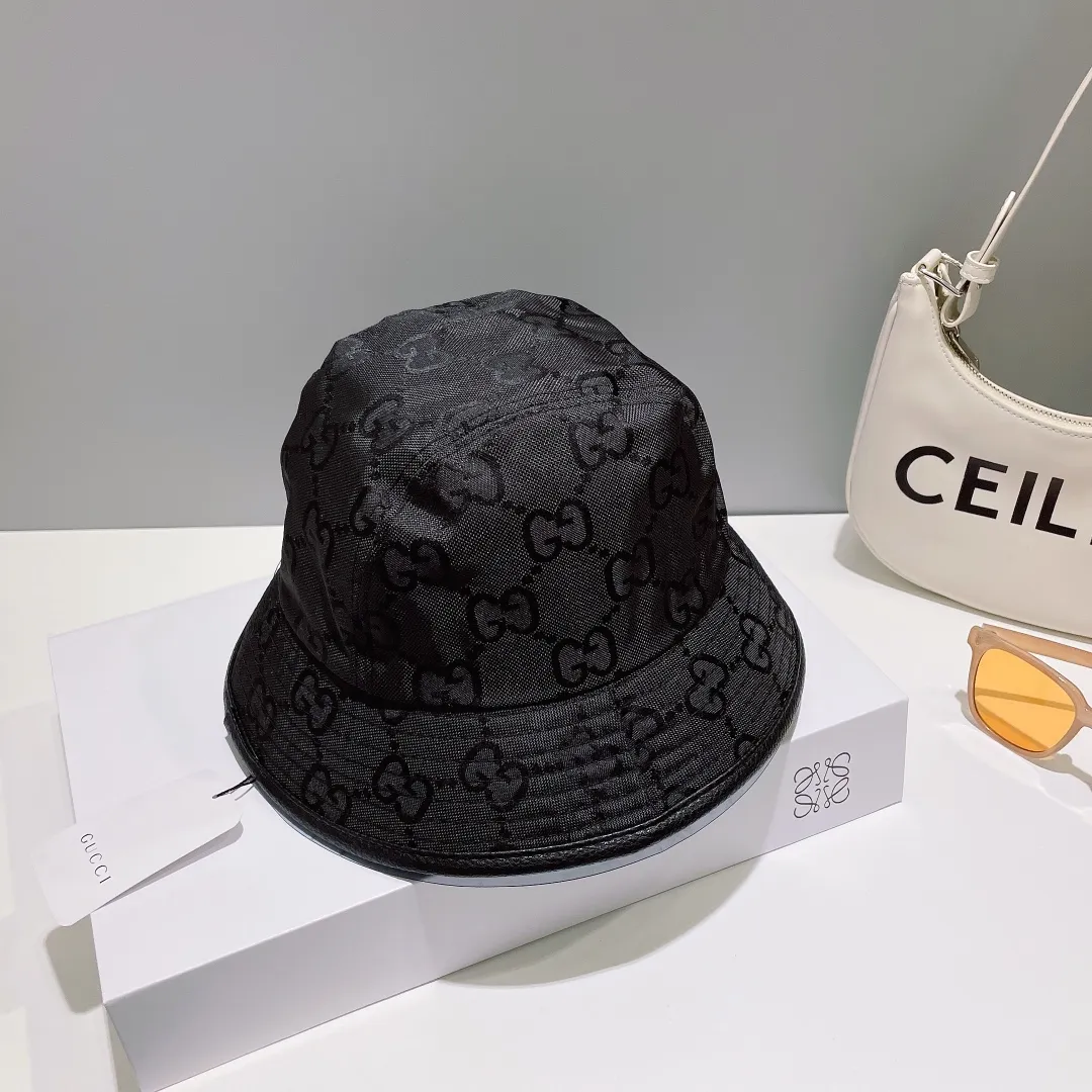 P70💰 High version GUCCI leather bucket hat synchronized with counters, hot shipments, super beautiful and easy to match, simple and elegant