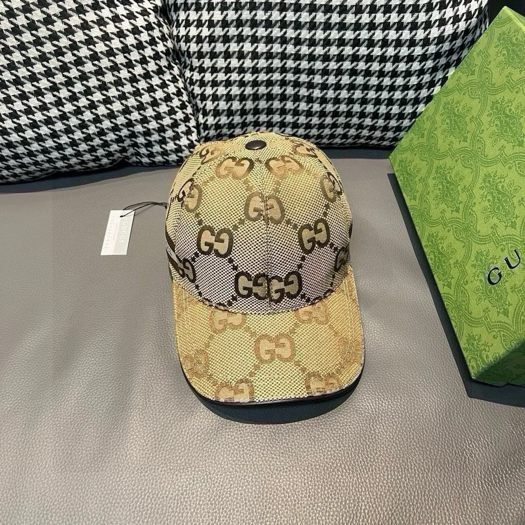 p90., Gucci Gucci’s new original baseball cap, large double G, 1:1 mold opening and customization at the counter, perfect matching pattern, original canvas fabric + first-layer cowhide, light and breathable! The basic head circumference is 56cm, and the patch is adjustable.