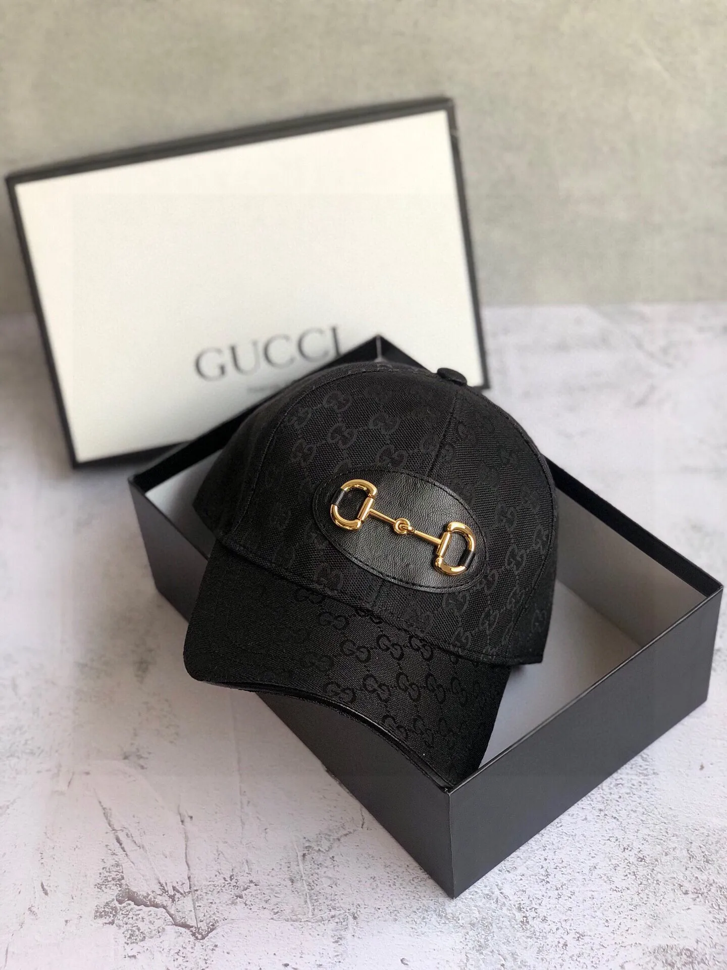 Special offer 🉐70💰 🧢Gucci(Gucci)🧢. New original baseball cap 😍😍 Double G hemming, 1:1 mold customization, the highest version of pure cotton lining, light and breathable, actual photo taken! Basic head circumference 56