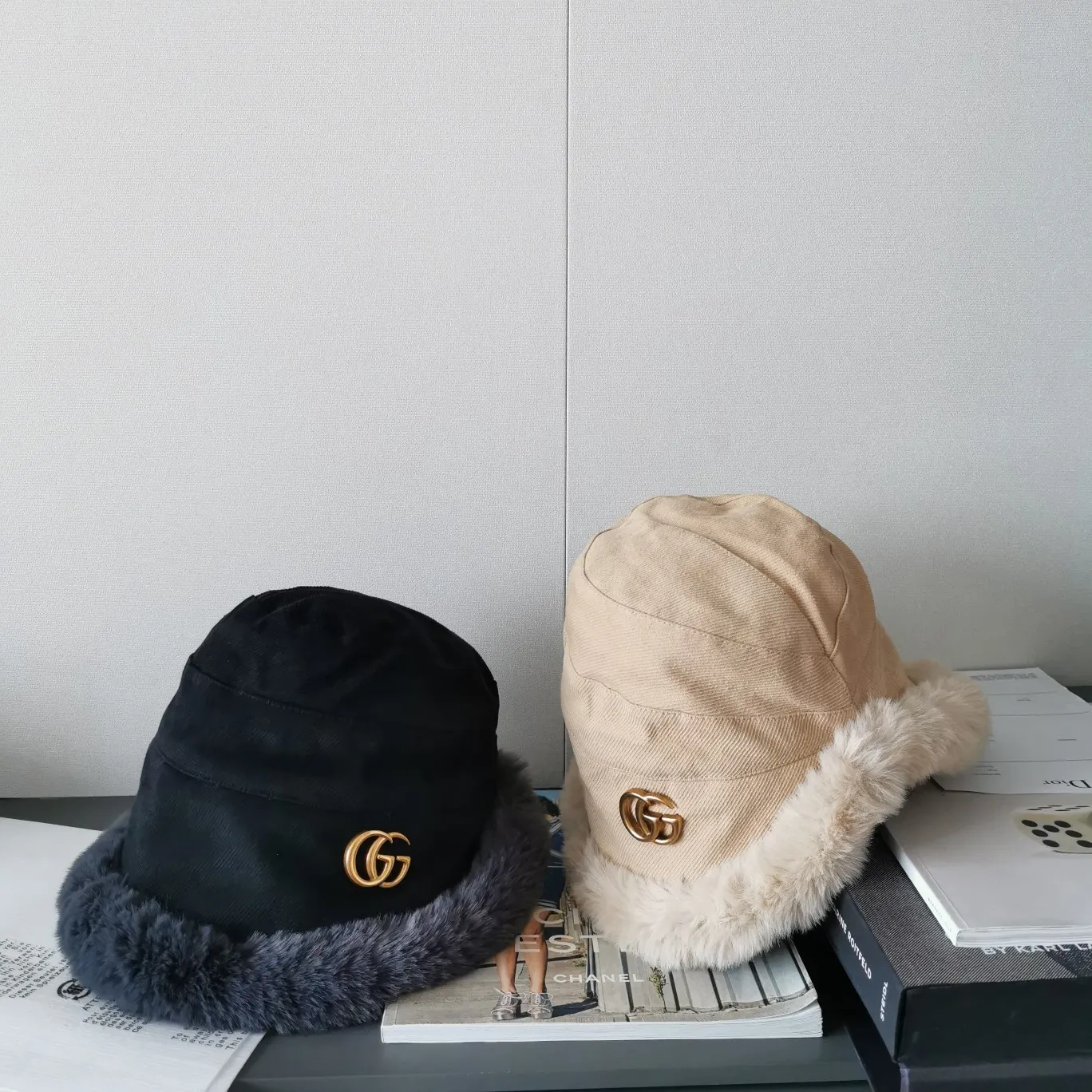 P76 Gucci rex rabbit fur bucket hat, full of style! I really like the long front and short back design. It really highlights the face shape. It looks big and small, and the top is very fashionable. It has both warm and concave shapes.