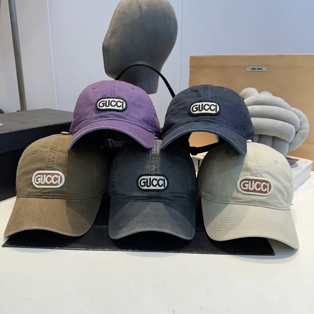 P60 Gucci Baseball Cap GUCCI official website new product, baseball cap, original quality is very popular. The craftsmanship is very exquisite, high-end and classy! Low-key luxury, easy to carry! Running volume!