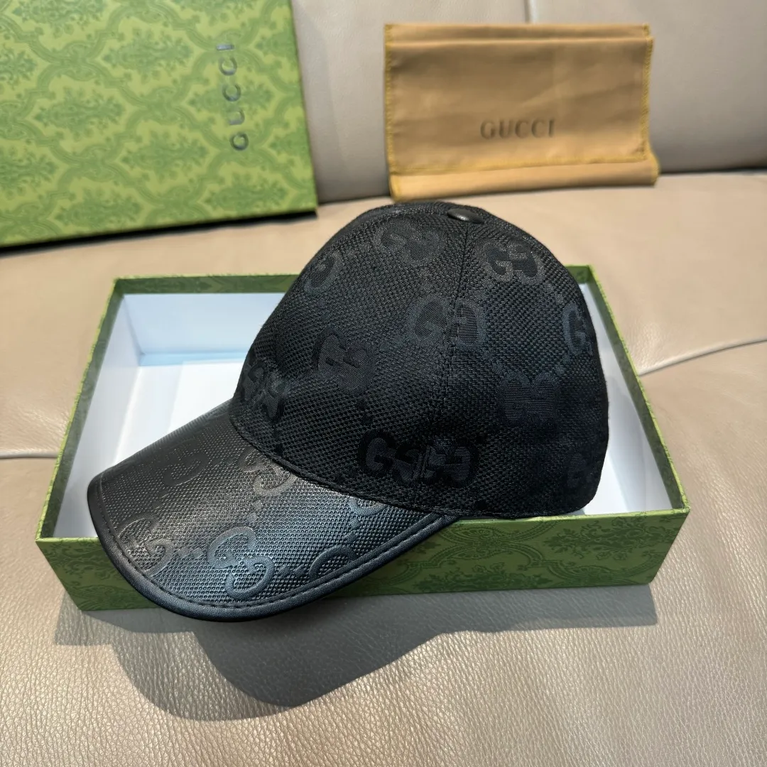P90, Gucci (Gucci) new original baseball cap, canvas and leather, best-selling model at the counter, 1:1 mold customization, original canvas fabric + first-layer cowhide, fashionable and handsome! The quality is great, the basic head circumference is 56cm, and the patch is adjustable.