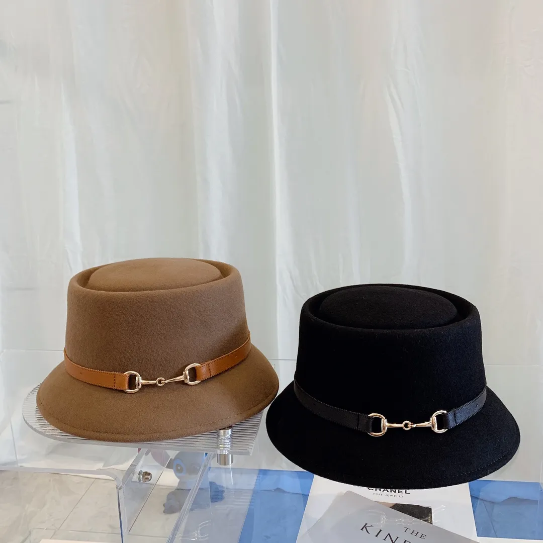 P130 GUCCI Paris flat-top double F webbing wool top hat 🎩 High-end wool top hat series, large-brimmed top hat, very concave shape, a top hat with full aura 🎩 Material: 100% wool Head circumference: 58cm