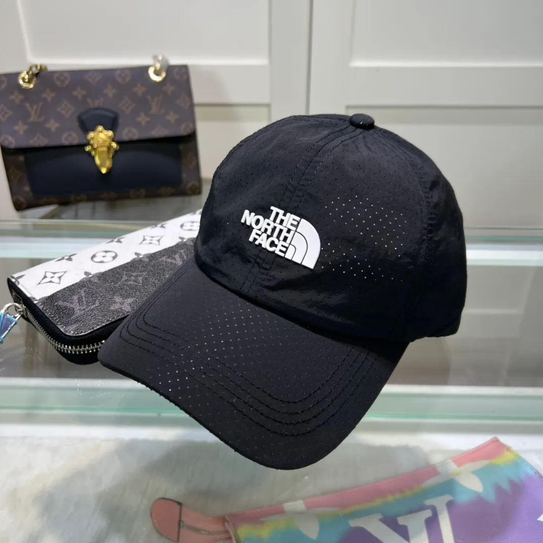 P50 comes with dust bag. North Face♥️Baseball Cap Alliance GUCCI🧢Official website new baseball cap, original quality is very popular 🔥🎩 The craftsmanship is very exquisite, the high-end atmosphere is high-end! Low-key luxury, easy to carry! Running volume!