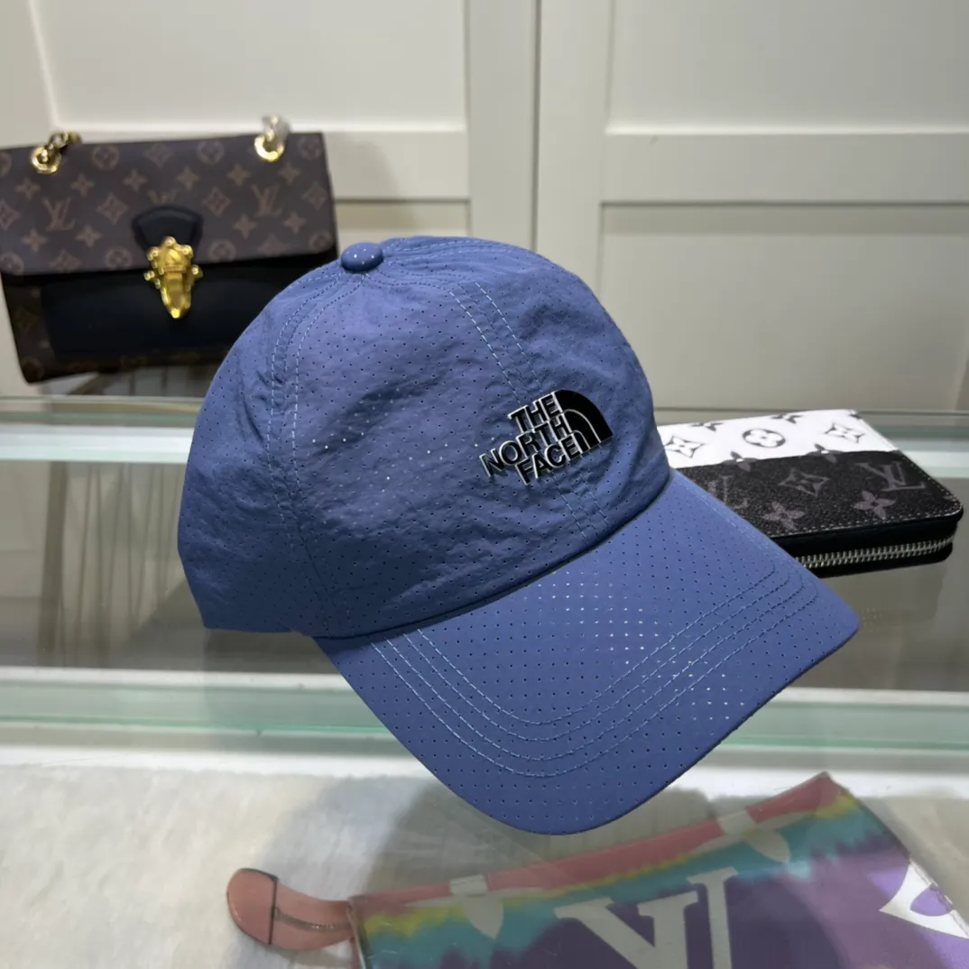 P50 comes with dust bag. North Face♥️Baseball Cap Alliance GUCCI🧢Official website new baseball cap, original quality is very popular 🔥🎩 The craftsmanship is very exquisite, the high-end atmosphere is high-end! Low-key luxury, easy to carry! Running volume!