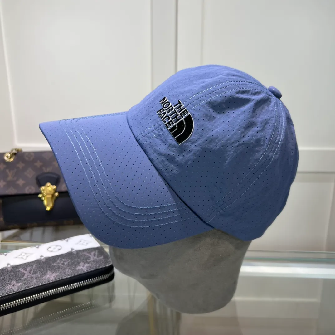 P50 comes with dust bag. North Face♥️Baseball Cap Alliance GUCCI🧢Official website new baseball cap, original quality is very popular 🔥🎩 The craftsmanship is very exquisite, the high-end atmosphere is high-end! Low-key luxury, easy to carry! Running volume!