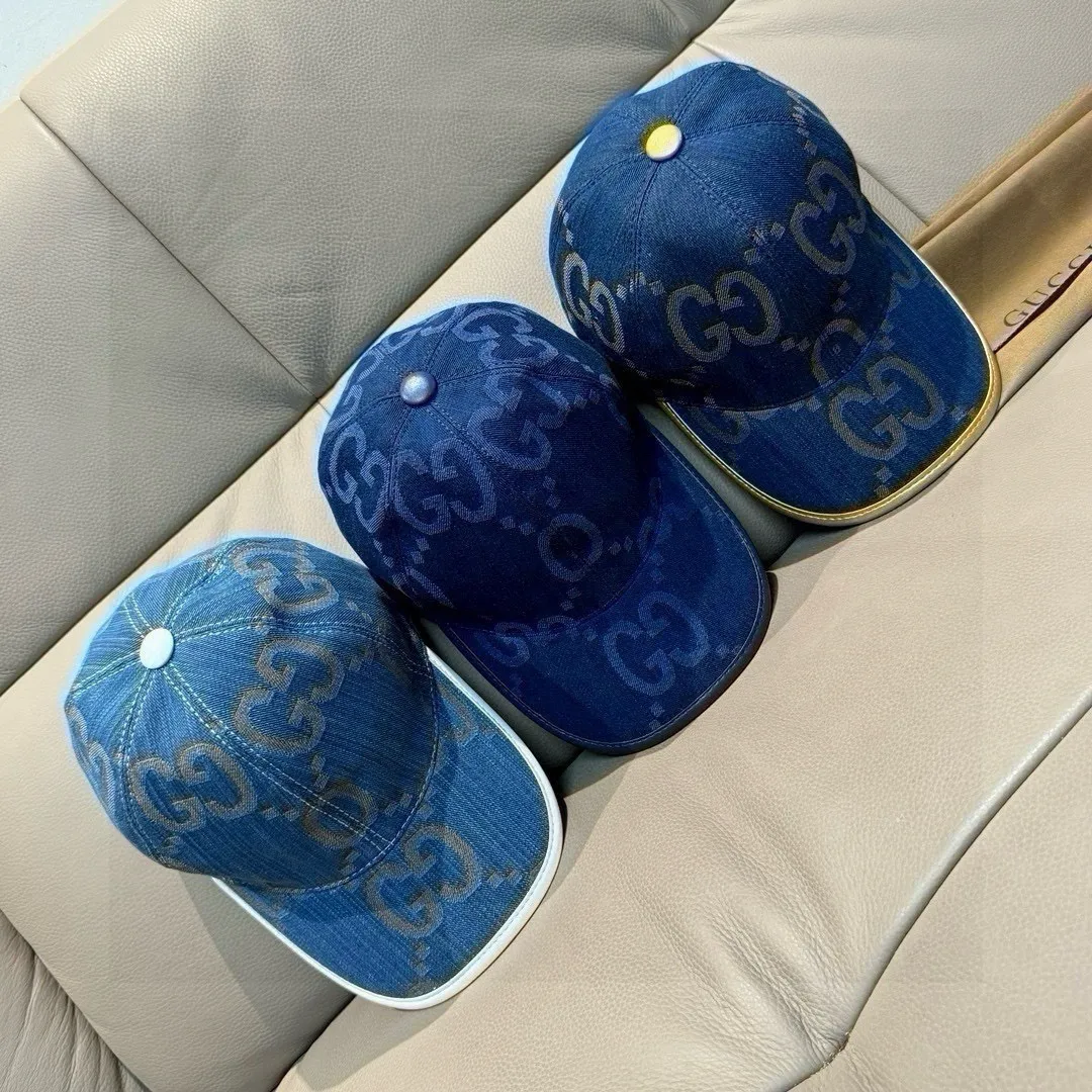 p90., Gucci Gucci’s new original baseball cap, large double G, 1:1 mold opening and customization at the counter, perfect matching pattern, original canvas fabric + first-layer cowhide, light and breathable! The basic head circumference is 56cm, and the patch is adjustable.