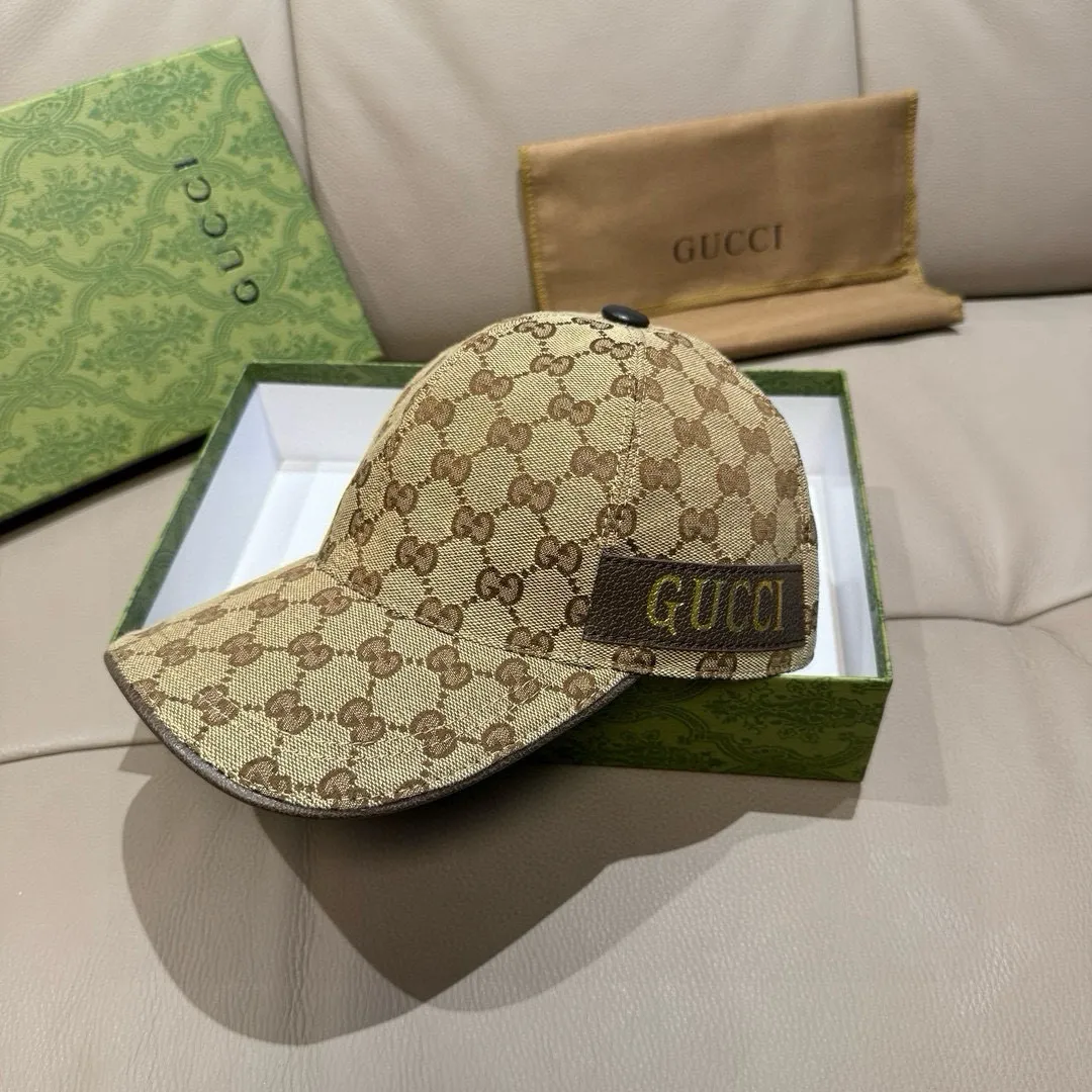 P90 new model has arrived! ., Gucci (Gucci) new original baseball cap, hot stamping webbing, the latest model at the counter, 1:1 custom mold opening, genuine mold opening, original canvas fabric + first layer of cowhide, original quality! The quality is great, the basic head circumference is 56cm, and the patch is adjustable.