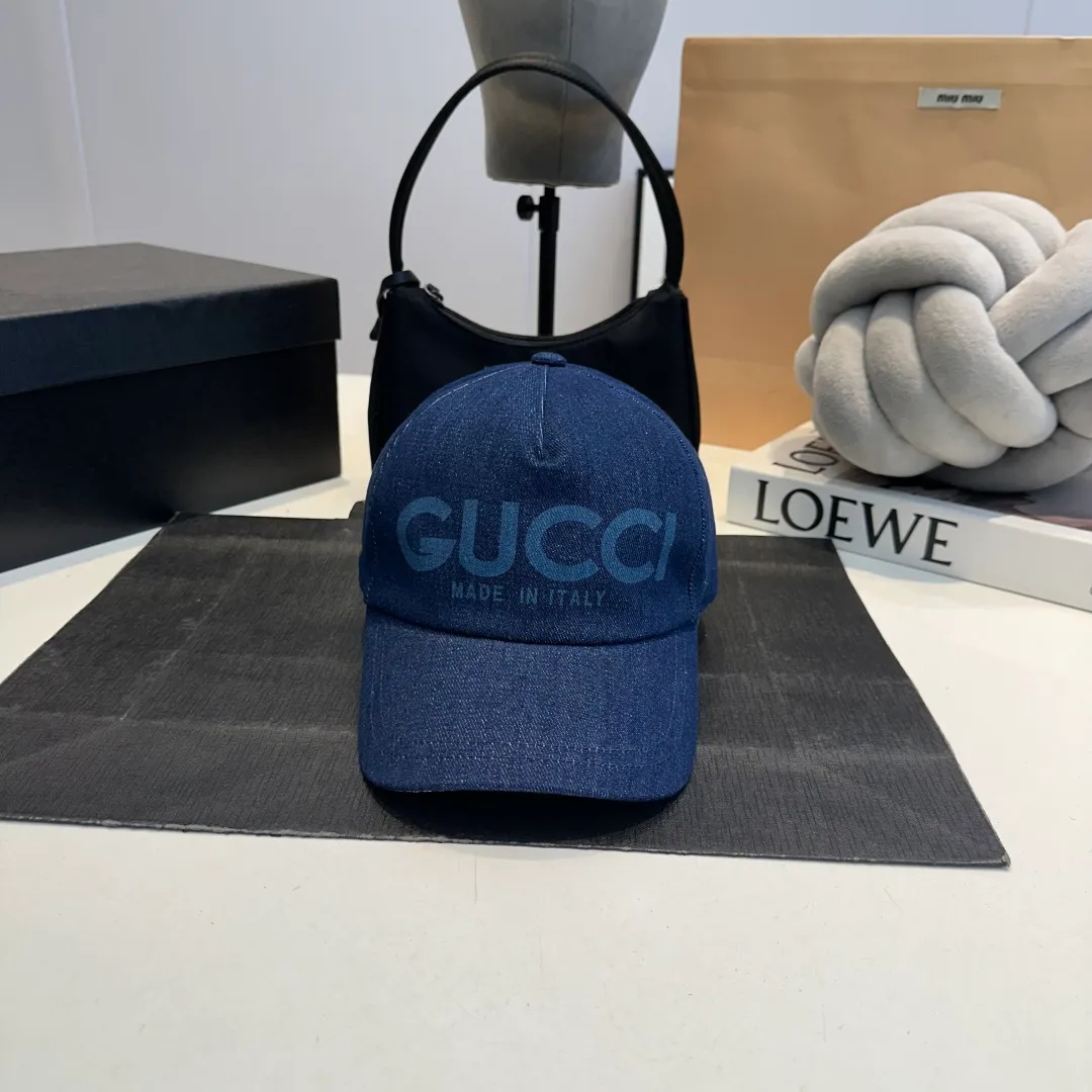 P80 GUCCI 2025 new washed denim baseball cap at the counter, very trendy! Casual and sports style, classic production, super easy to match!