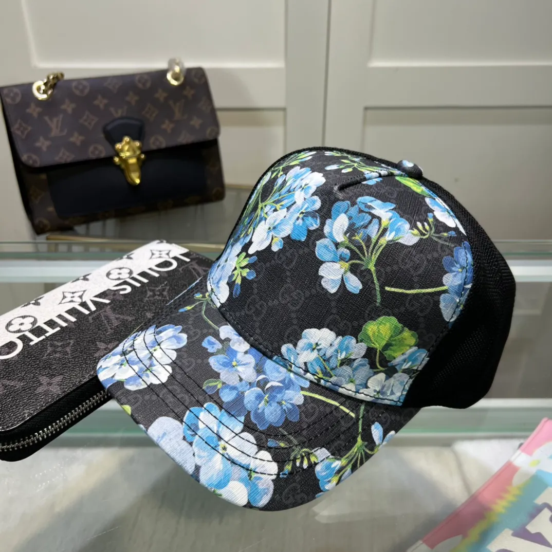 46💰 Gucci mesh cap♥️GUCCI🧢Official website baseball cap, original quality is very popular 🔥🎩 The craftsmanship is very exquisite, high-end and classy! Low-key luxury, easy to carry! Running volume!