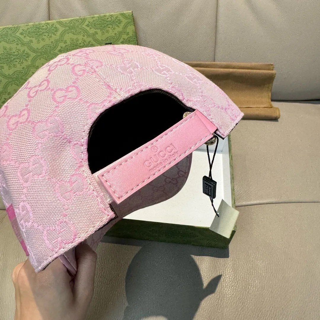 p90, Gucci (Gucci) new spring and summer original baseball cap, logo webbing, 1:1 mold customization, original canvas + first-layer cowhide, popular purchasing agent, versatile style for men and women, great quality! The basic head circumference is 56cm, and the patch is adjustable.