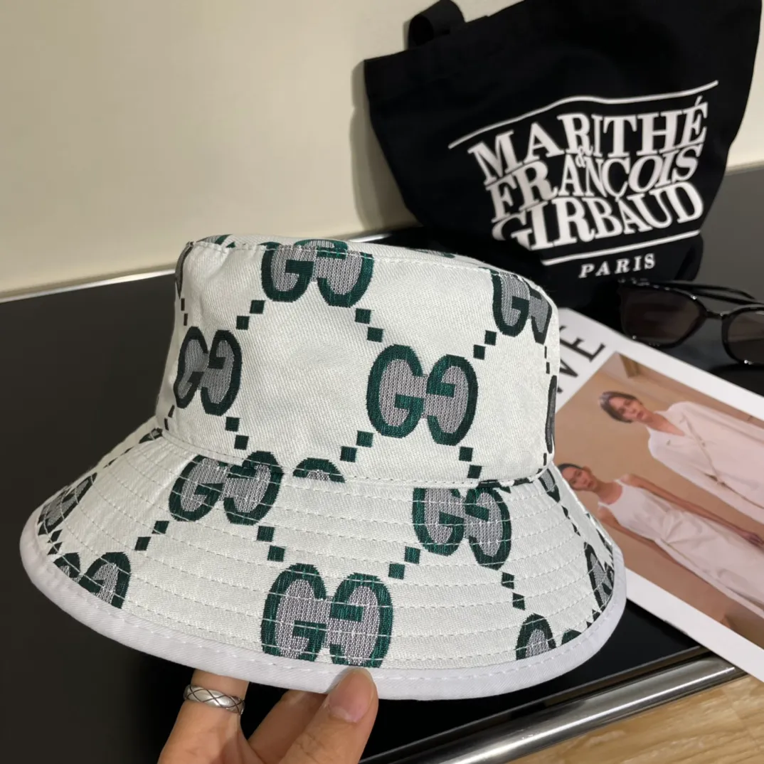P60💰GUCCI bucket hat, a new product from the official website, the original quality of the bucket hat is very popular 🔥🎩 The craftsmanship is very exquisite, high-end and classy! Low-key luxury, easy to carry! Running volume!