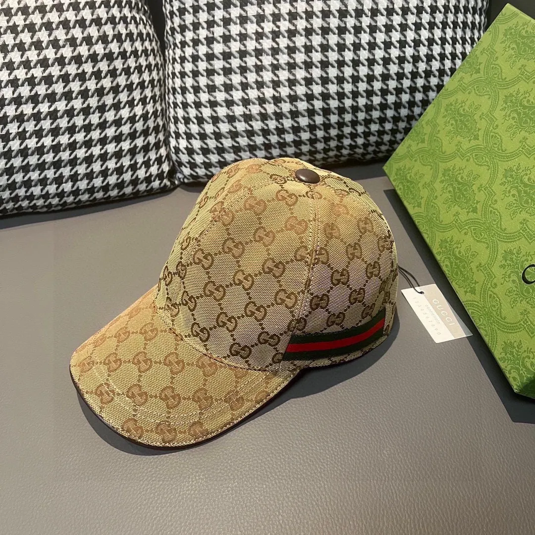 🉐️900,000-year-old classic! Apricot color, black available in size S, Gucci (Gucci) classic original baseball cap 😍😍Customized with 1:1 mold opening at the counter, the highest version, original canvas fabric + first-layer cowhide, light and breathable! Photographed in real life, suitable for men and women in all seasons, basic head circumference 56cm, adjustable patches.